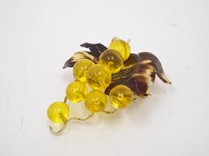 本鼈甲製　葡萄形ブローチ　□z